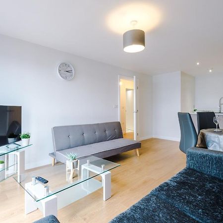 ✰Onpoint - Modern 2 Bed Apartment Close To Centre✰ Leeds  Exterior photo