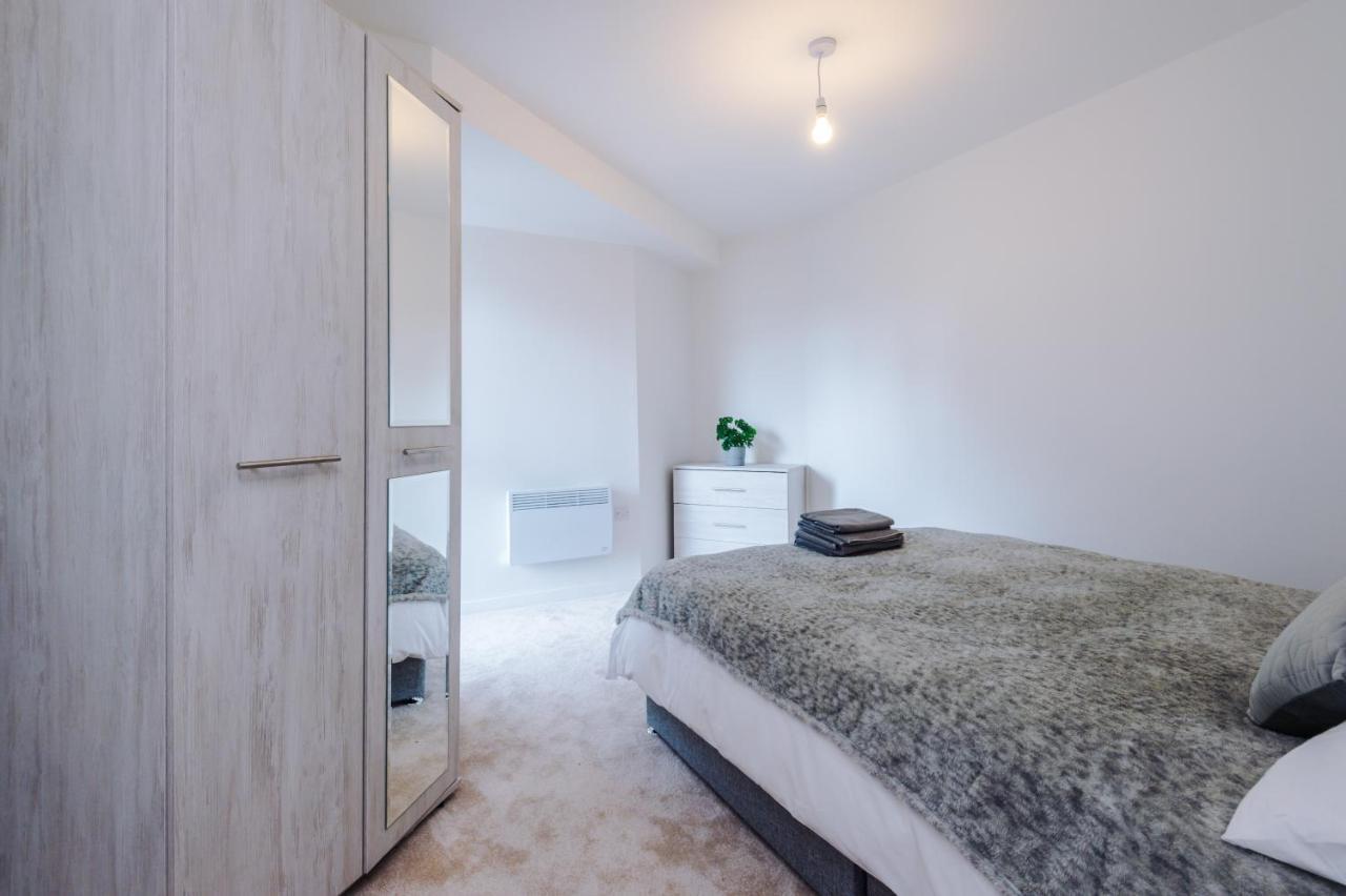 ✰Onpoint - Modern 2 Bed Apartment Close To Centre✰ Leeds  Exterior photo