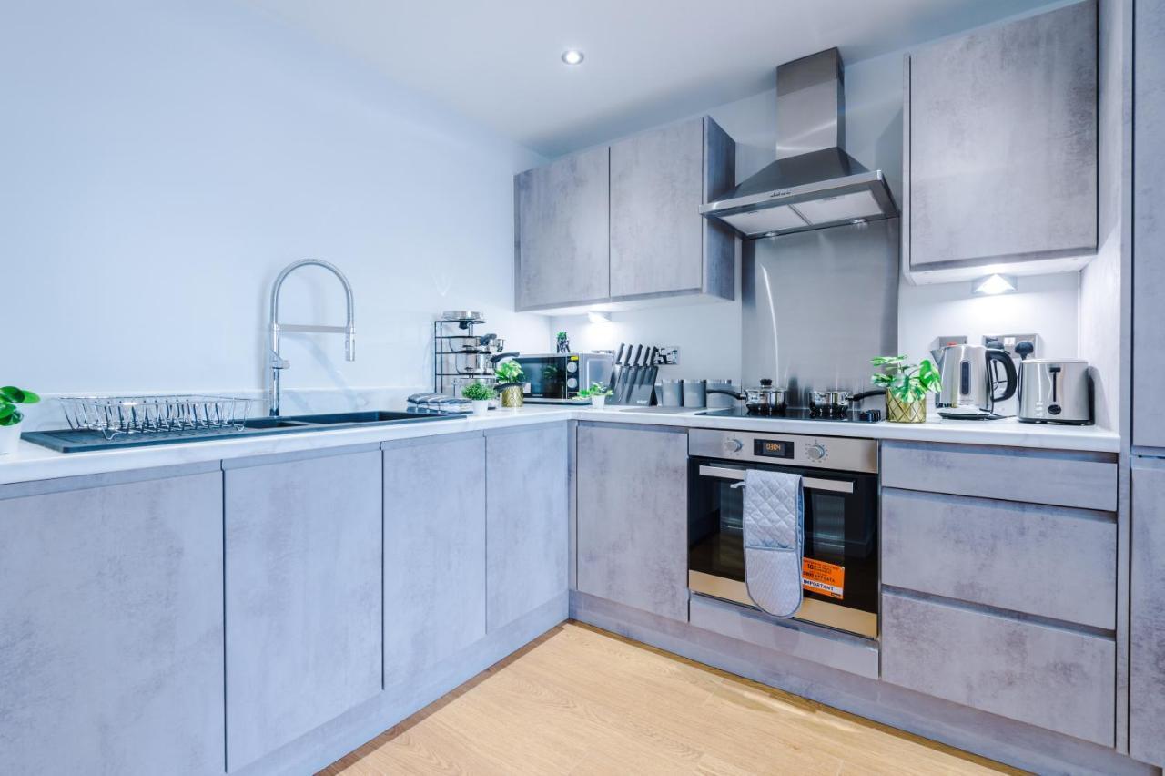 ✰Onpoint - Modern 2 Bed Apartment Close To Centre✰ Leeds  Exterior photo