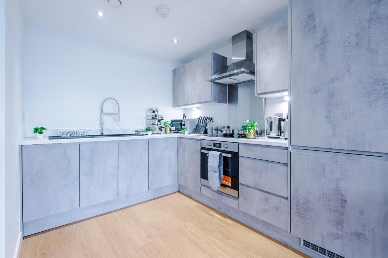 ✰Onpoint - Modern 2 Bed Apartment Close To Centre✰ Leeds  Exterior photo