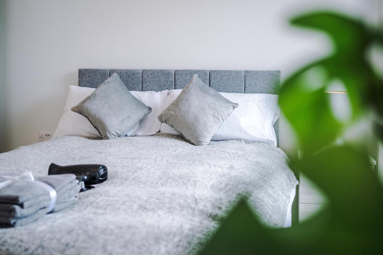 ✰Onpoint - Modern 2 Bed Apartment Close To Centre✰ Leeds  Exterior photo